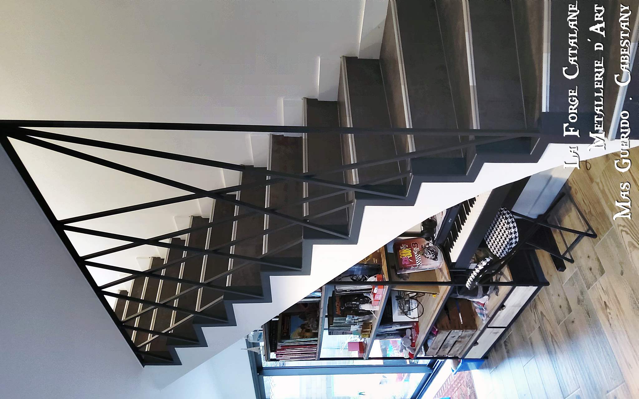 rampant tubes carre entremelees forge catalane.jpg